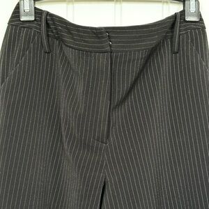 Larry Levine Stretch wide leg pinstripe dress pant size 6